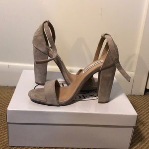Steve Madden Carson Taupe Suede Heel